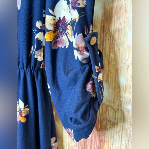 French Grey Navy Murphy Brushed Knit Dress Size Medium Elastic Cinched Waist NWT - Picture 4 of 8